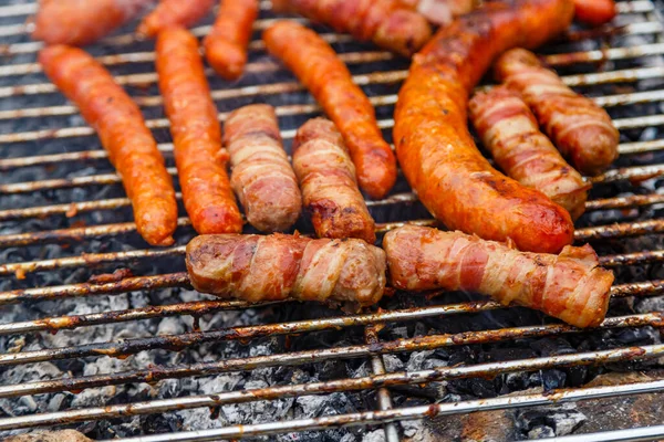 Closeup Shot Barbecuing Sausages — Stock Photo, Image