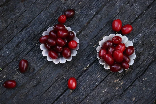 Flipped Vertical Shot Fresh Juicy Cranberries Bowls Wooden Surface — Stock Photo, Image