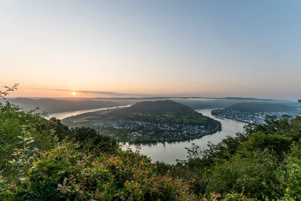 Güneşin Doğuşunda Boppard Ren Döngüsünün Üzerinde Güzel Bir Manzara — Stok fotoğraf