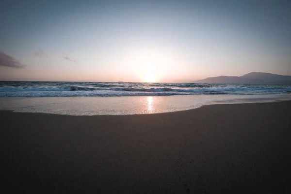 Serene Scenery Golden Sunset Sandy Beach Tropical Paradise — Stock Photo, Image