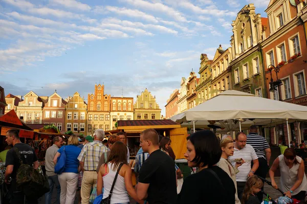 Poznan Polen Juni 2013 Die Menschen Auf Dem Platz — Stockfoto