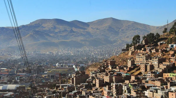 Krásný Výhled Město Puno Peru Horami Pozadí Pod Modrou Oblohou — Stock fotografie