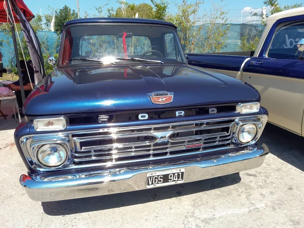 Avellaneda Buenos Aires Argentina Septiembre 2021 Disparo Una Vieja Camioneta —  Fotos de Stock