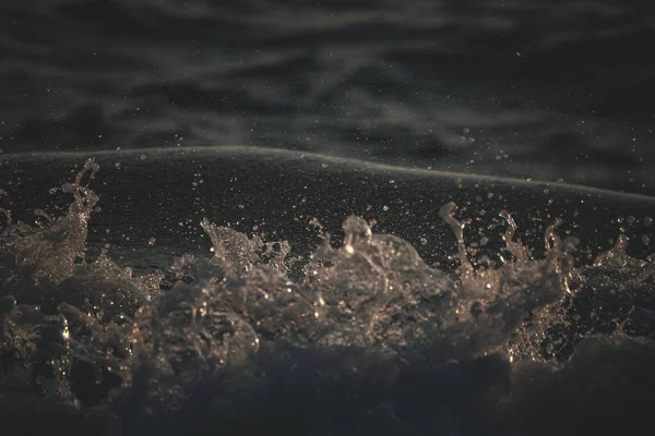 Ένα Ήρεμο Τοπίο Από Αφρώδη Κύματα Του Ωκεανού Κατά Την — Φωτογραφία Αρχείου