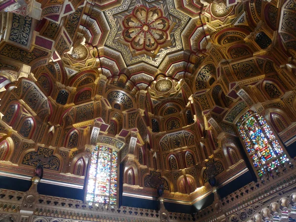 Belo Interior Antigo Teto Cúpula Catedral — Fotografia de Stock