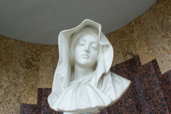 Une Vue Panoramique Une Sculpture Blanche Une Dame — Photo