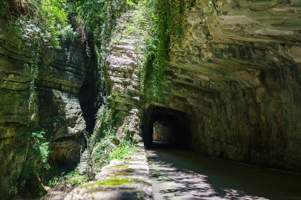 Priveliște Frumoasă Unei Strada Della Forra Italia Într Însorită — Fotografie, imagine de stoc