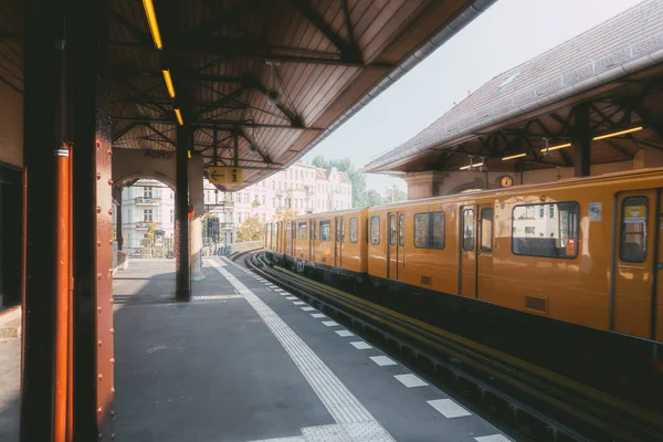 베를린 2021 베를린에서 역으로 들어가는 — 스톡 사진