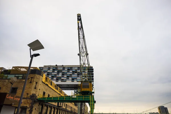 Vue Angle Bas Une Grue Industrielle Cologne Allemagne — Photo