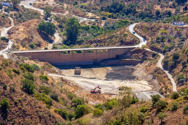 西班牙安达卢西亚地区马拉加省Colmenar正在建设的一个储水盆地的航空图 — 图库照片