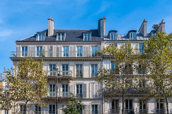 Paris Beaux Bâtiments Boulevard Beaumarchais Dans 11E Arrondissement — Photo