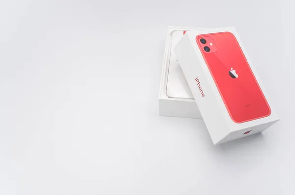 Como Italien Oktober 2021 Iphone Produkt Rote Apple Smartphone Box — Stockfoto