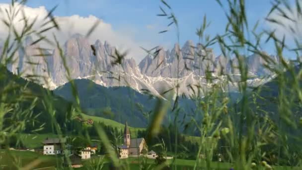 Panoramic View Village Valley Foot Mountains Sunny Day — Stock Video