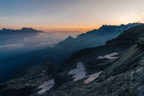 Crépuscule Aurore Dessus Des Montagnes Alpines Bregaglia Bergell Suisse Belle — Photo