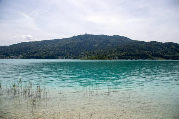 Мирна Вода Озера Верт Іридерингом Австрія — стокове фото
