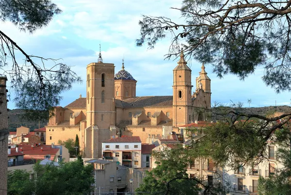 Colegiata Santa Maria Mayor Church Towering Alaniz Teruel Aragon Spain — ストック写真