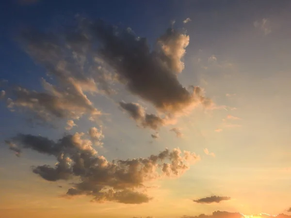 Vacker Bild Den Färgglada Himlen Solnedgången — Stockfoto