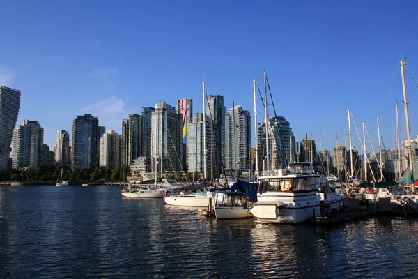 Vancouver Kanada Juli 2021 Die Uferpromenade Des Pazifiks Mit Booten — Stockfoto