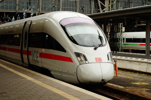 Frankfurt Alemanha Julho 2021 Chefe Expresso Interurbano Estação Central Frankfurt — Fotografia de Stock