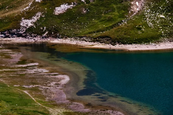 Belo Lago Azul Gran Paradiso Reserva Natural Itália — Fotografia de Stock