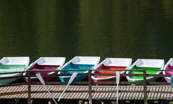 Many Multicolored Boats Anchored Shore — Stock Photo, Image