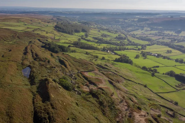 Good Evidence Repeated Gradual Landslips Slumping Causing Fractures Small Pond — Stock Photo, Image