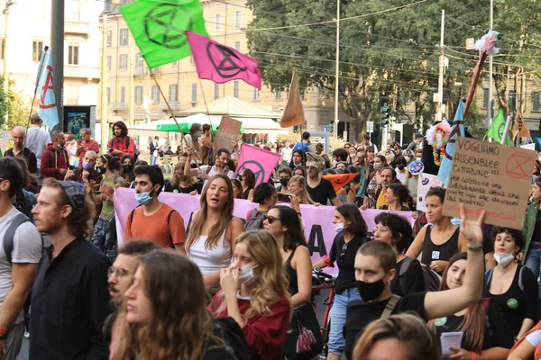 Millan Italië Okt 2021 Veel Mensen Protesteren Tegen Ecologische Manifestatie — Stockfoto