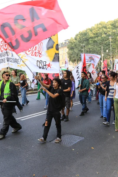 Milan Italie Oct 2021 Beaucoup Gens Protestent Contre Manifestation Écologique — Photo