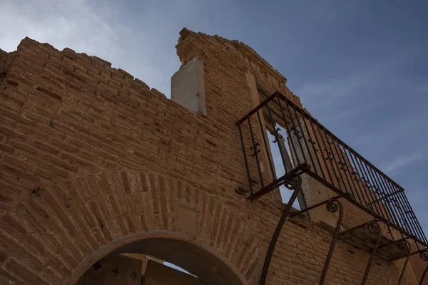 Belchite Ισπανια Σεπτεμβρίου 2021 Ένα Παλιό Εγκαταλελειμμένο Ερειπωμένο Κτίριο Φράκτη — Φωτογραφία Αρχείου