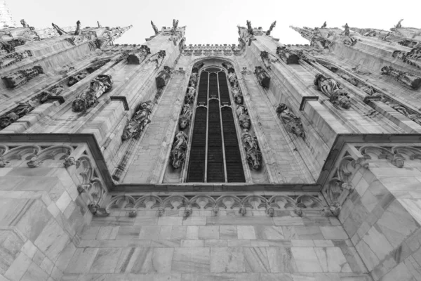 Låg Vinkel Bild Katedralen Duomo Milano Italien — Stockfoto