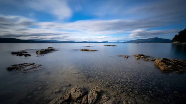 Langit Biru Mendung Atas Ardmore Saanich Utara Pulau Vancouver Canada — Stok Foto