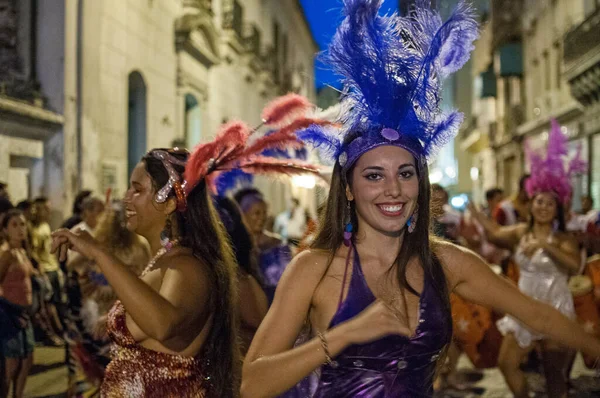 Buenos Aires Argentina Mar 2014 Bailarinos Trajes Coloridos Participam Carnaval — Fotografia de Stock