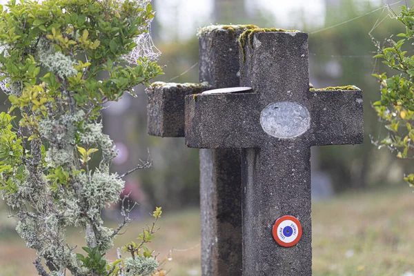 Grafsteen Kruist Het Kerkhof Begraafplaats Lowyat Stad Limoges Frankrijk — Stockfoto