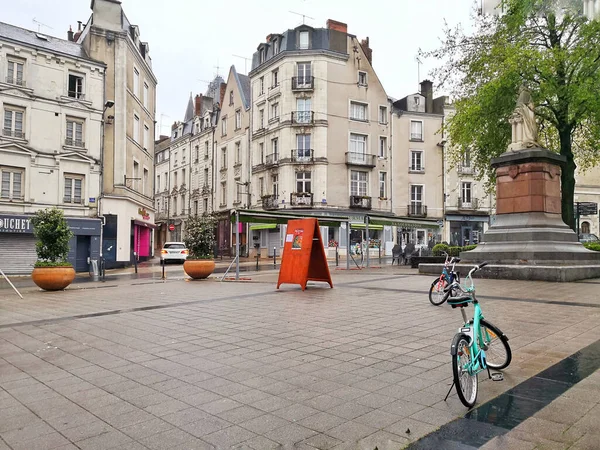 Angers Francie Dubna 2018 Ulice Koly Sochou Městě Angers Francie — Stock fotografie