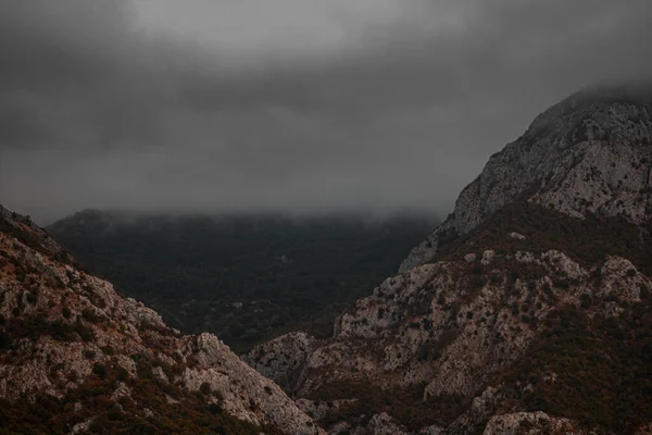 Bel Colpo Montagne Rocciose Una Giornata Autunnale Tempestosa — Foto Stock