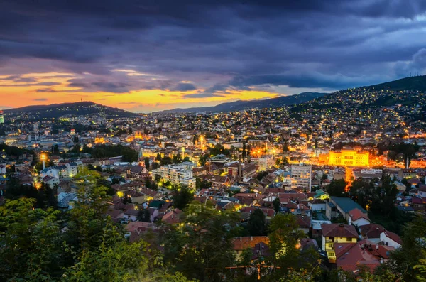 사라예보 보스니아 헤르체고비나의 조명을 공중에서 — 스톡 사진