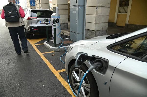 Turin Italië Sep 2021 Een Enel Oplaadstation Voor Elektrische Auto — Stockfoto