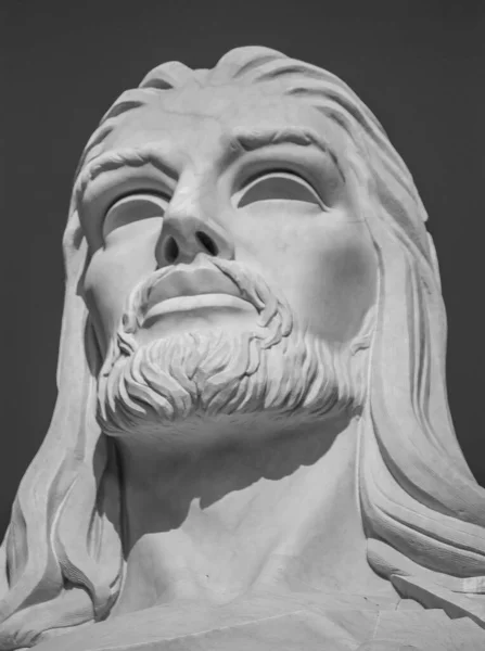 Статуя Христа Гаваны Сером Фоне Фоне Серого — стоковое фото