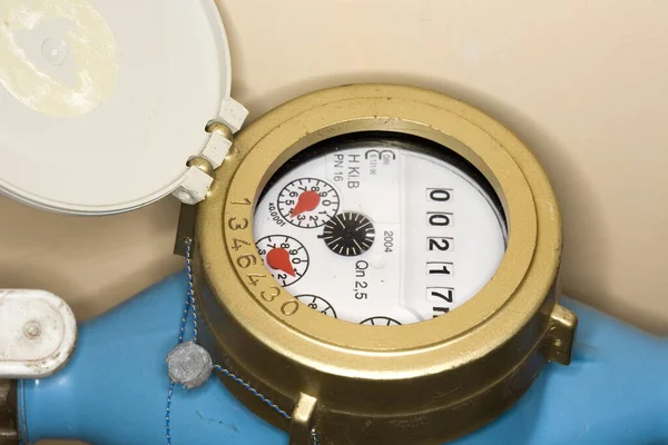 水の量 を測定するための水位計のクローズアップショット — ストック写真