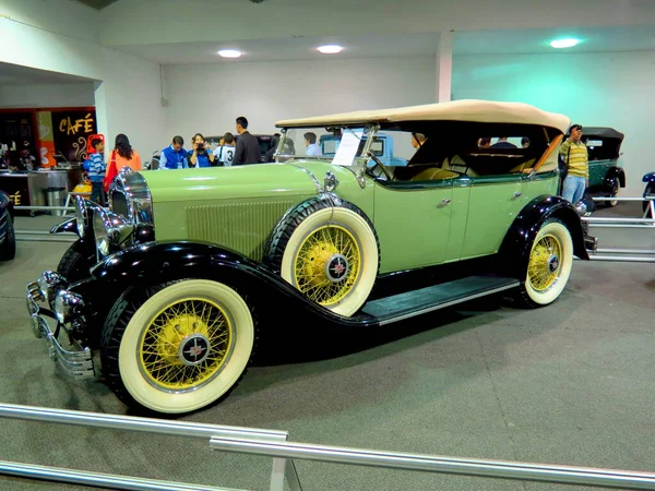 Bogota Colombia Nov 2018 Una Exhibición Coches Antiguos Durante Una —  Fotos de Stock