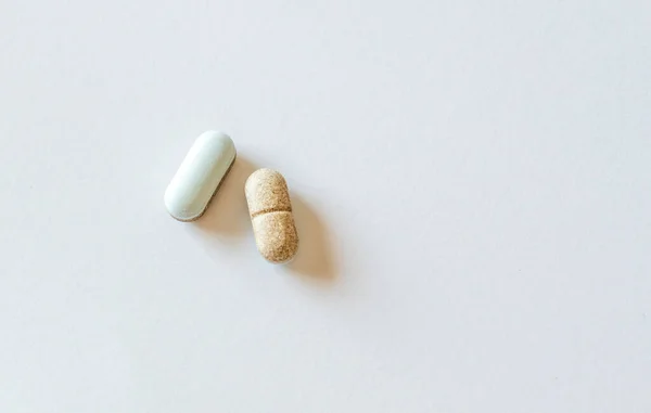 Melatonin Tabletták Asztalon — Stock Fotó