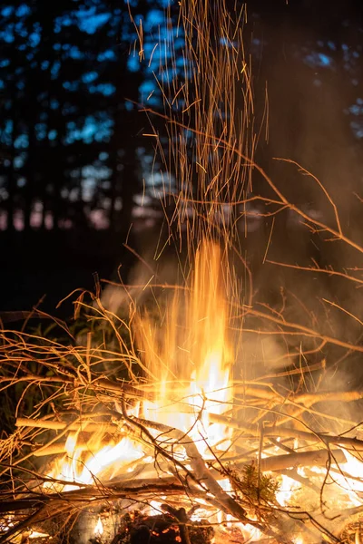 Close Shot Fire Flame Wood Burning Dark Night Photography Vertical — Stock Photo, Image