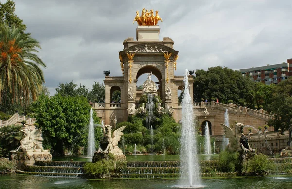 Barcelo Spain Aug 2010 Bright Summer Day Ciutadella Park Barcelona — Stock Photo, Image