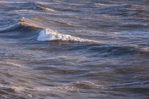 Zbliżenie Falistej Powierzchni Morza — Zdjęcie stockowe