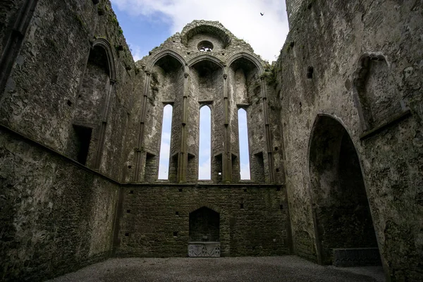 Nahaufnahme Einer Berühmten Historischen Stätte Rock Cashel Cashel Irland — Stockfoto