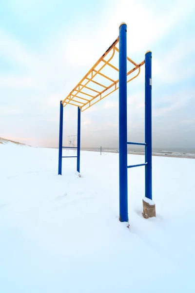 Una Hermosa Vista Playa Cubierta Nieve Curonian Spit Lituania — Foto de Stock