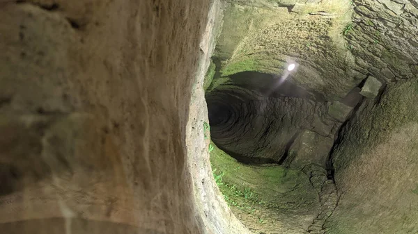 Hole Leads Cave — Stock Photo, Image