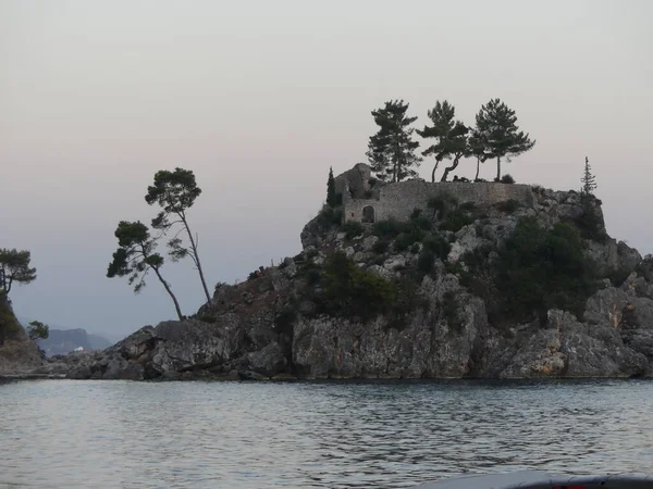 Une Vue Panoramique Angle Bas Une Île Bord Mer — Photo