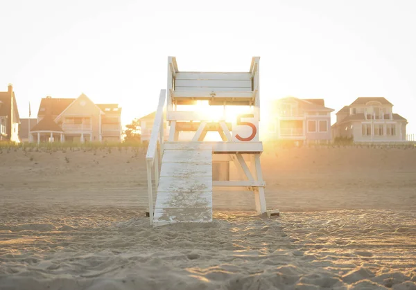 Tramonto Attraverso Uno Stand Bagnino Con Spring Lake New Jersey — Foto Stock