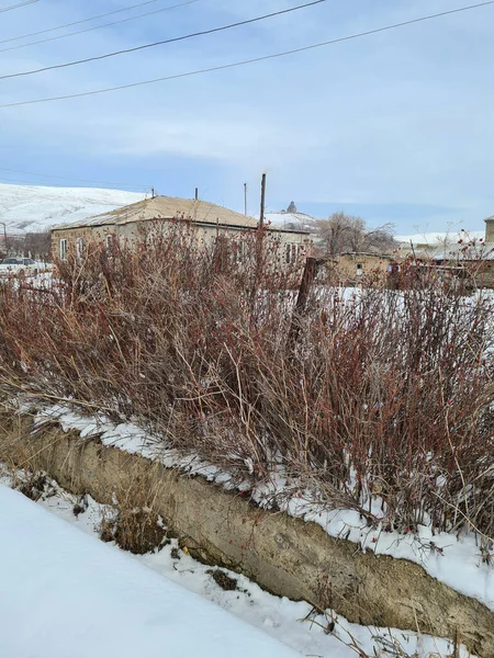 Ein Dorf Einem Verschneiten Tag — Stockfoto